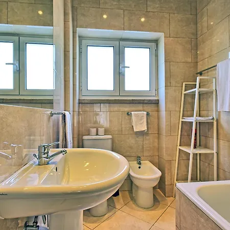 Almirante 2 - Lisbonbreaks Appartement *